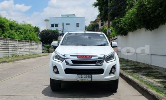 ซื้อ รถมือสอง Isuzu D-Max ขาว รถยนต์ ใน %{เมือง} ใน กรุงเทพมหานคร ซื้อ รถมือสอง Isuzu D-Max ขาว รถยนต์ ใน %{เมือง} ใน กรุงเทพมหานคร
