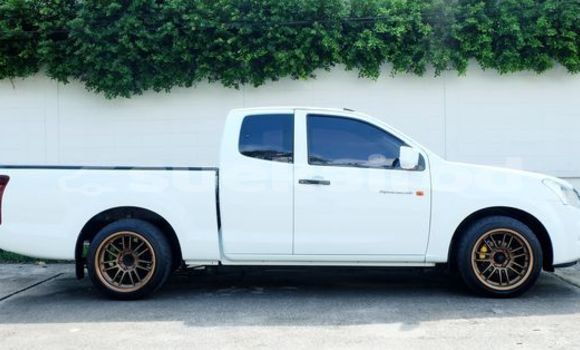 ซื้อ รถมือสอง Isuzu D-Max ขาว รถยนต์ ใน %{เมือง} ใน กรุงเทพมหานคร ซื้อ รถมือสอง Isuzu D-Max ขาว รถยนต์ ใน %{เมือง} ใน กรุงเทพมหานคร
