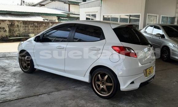 ซื้อ รถมือสอง Mazda 2 ขาว รถยนต์ ใน %{เมือง} ใน กรุงเทพมหานคร ซื้อ รถมือสอง Mazda 2 ขาว รถยนต์ ใน %{เมือง} ใน กรุงเทพมหานคร