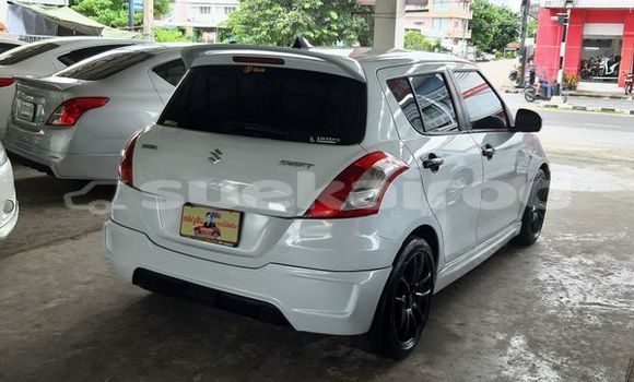 ซื้อ รถมือสอง Suzuki Swift ขาว รถยนต์ ใน %{เมือง} ใน กรุงเทพมหานคร ซื้อ รถมือสอง Suzuki Swift ขาว รถยนต์ ใน %{เมือง} ใน กรุงเทพมหานคร