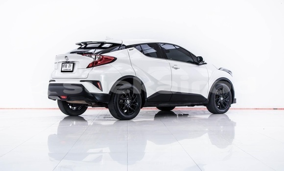 ซื้อ รถมือสอง Toyota C-HR ขาว รถยนต์ ใน %{เมือง} ใน กรุงเทพมหานคร ซื้อ รถมือสอง Toyota C-HR ขาว รถยนต์ ใน %{เมือง} ใน กรุงเทพมหานคร