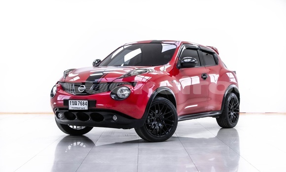 ซื้อ รถมือสอง Nissan Juke สีแดง รถยนต์ ใน %{เมือง} ใน กรุงเทพมหานคร