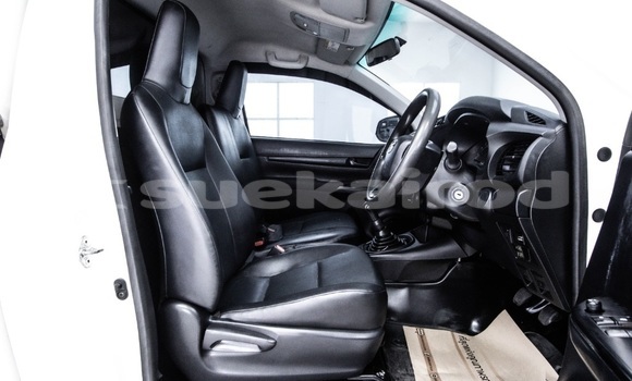 Buy Used Toyota Hiluxe Revo White Car in Bangkok in Bangkok Buy Used Toyota Hiluxe Revo White Car in Bangkok in Bangkok