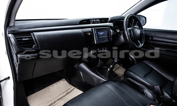 Buy Used Toyota Hiluxe Revo White Car in Bangkok in Bangkok Buy Used Toyota Hiluxe Revo White Car in Bangkok in Bangkok