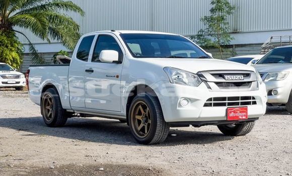 ซื้อ รถมือสอง Isuzu D-Max ขาว รถยนต์ ใน %{เมือง} ใน กรุงเทพมหานคร ซื้อ รถมือสอง Isuzu D-Max ขาว รถยนต์ ใน %{เมือง} ใน กรุงเทพมหานคร