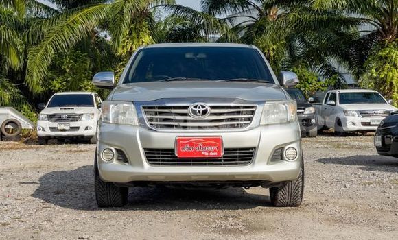 ซื้อ รถมือสอง Toyota Hiluxe VIGO เงิน รถยนต์ ใน %{เมือง} ใน กรุงเทพมหานคร ซื้อ รถมือสอง Toyota Hiluxe VIGO เงิน รถยนต์ ใน %{เมือง} ใน กรุงเทพมหานคร