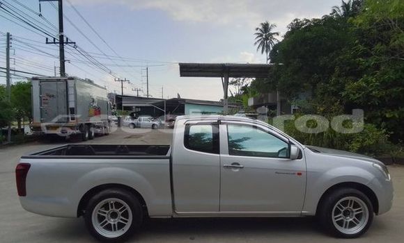 ซื้อ รถมือสอง Isuzu D-Max เงิน รถยนต์ ใน %{เมือง} ใน กรุงเทพมหานคร ซื้อ รถมือสอง Isuzu D-Max เงิน รถยนต์ ใน %{เมือง} ใน กรุงเทพมหานคร