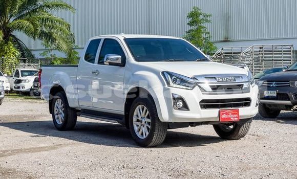 ซื้อ รถมือสอง Isuzu D-Max ขาว รถยนต์ ใน %{เมือง} ใน กรุงเทพมหานคร ซื้อ รถมือสอง Isuzu D-Max ขาว รถยนต์ ใน %{เมือง} ใน กรุงเทพมหานคร