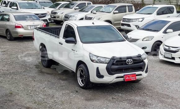 Buy Used Toyota Hiluxe Revo White Car in Bangkok in Bangkok Buy Used Toyota Hiluxe Revo White Car in Bangkok in Bangkok