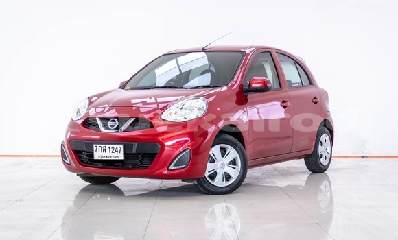 ซื้อ รถมือสอง Nissan March สีแดง รถยนต์ ใน %{เมือง} ใน กรุงเทพมหานคร