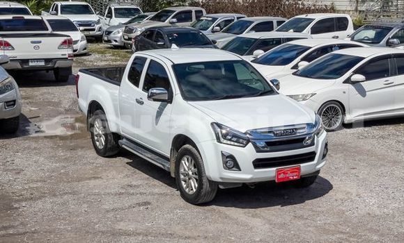 ซื้อ รถมือสอง Isuzu D-Max ขาว รถยนต์ ใน %{เมือง} ใน กรุงเทพมหานคร ซื้อ รถมือสอง Isuzu D-Max ขาว รถยนต์ ใน %{เมือง} ใน กรุงเทพมหานคร