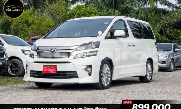 Buy Used Toyota Alphard White Car in Bangkok in Bangkok