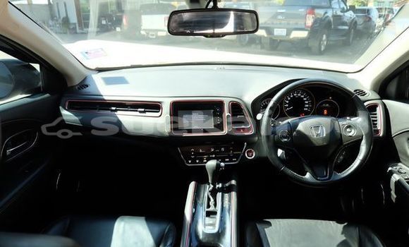 ซื้อ รถมือสอง Honda HR-V สีดำ รถยนต์ ใน %{เมือง} ใน กรุงเทพมหานคร ซื้อ รถมือสอง Honda HR-V สีดำ รถยนต์ ใน %{เมือง} ใน กรุงเทพมหานคร