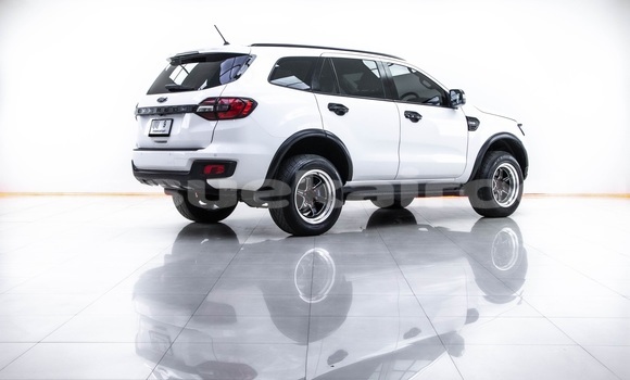 Buy Used Ford Everest White Car in Bangkok in Bangkok Buy Used Ford Everest White Car in Bangkok in Bangkok