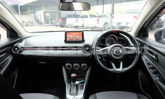 ซื้อ รถมือสอง Mazda 2 ขาว รถยนต์ ใน %{เมือง} ใน กรุงเทพมหานคร ซื้อ รถมือสอง Mazda 2 ขาว รถยนต์ ใน %{เมือง} ใน กรุงเทพมหานคร