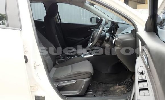 ซื้อ รถมือสอง Mazda 2 ขาว รถยนต์ ใน %{เมือง} ใน กรุงเทพมหานคร ซื้อ รถมือสอง Mazda 2 ขาว รถยนต์ ใน %{เมือง} ใน กรุงเทพมหานคร