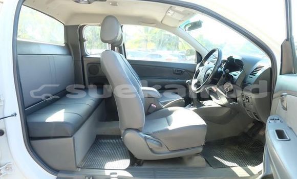 ซื้อ รถมือสอง Toyota Hiluxe VIGO ขาว รถยนต์ ใน %{เมือง} ใน กรุงเทพมหานคร ซื้อ รถมือสอง Toyota Hiluxe VIGO ขาว รถยนต์ ใน %{เมือง} ใน กรุงเทพมหานคร