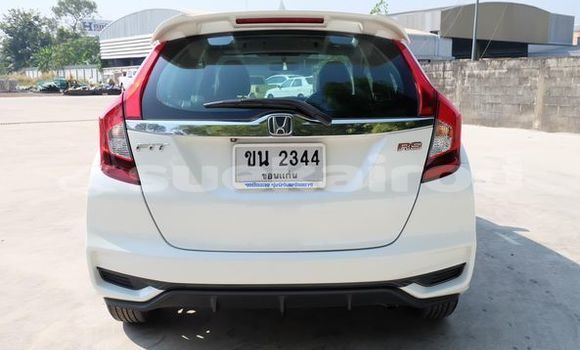 ซื้อ รถมือสอง Honda Jazz ขาว รถยนต์ ใน %{เมือง} ใน กรุงเทพมหานคร ซื้อ รถมือสอง Honda Jazz ขาว รถยนต์ ใน %{เมือง} ใน กรุงเทพมหานคร