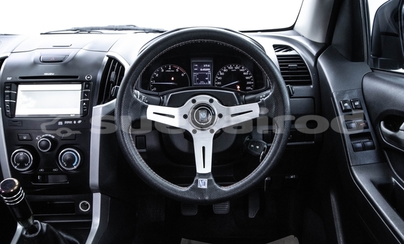 Buy Used Isuzu D-Max Black Car in Bangkok in Bangkok Buy Used Isuzu D-Max Black Car in Bangkok in Bangkok