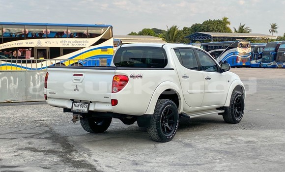 Buy Used Mitsubishi Triton White Car in Bangkok in Bangkok Buy Used Mitsubishi Triton White Car in Bangkok in Bangkok