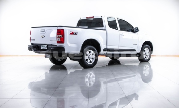 ซื้อ รถมือสอง Chevrolet Corolado ขาว รถยนต์ ใน %{เมือง} ใน กรุงเทพมหานคร ซื้อ รถมือสอง Chevrolet Corolado ขาว รถยนต์ ใน %{เมือง} ใน กรุงเทพมหานคร