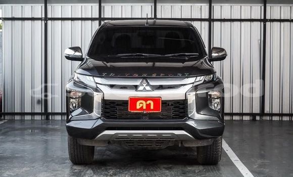 ซื้อ รถมือสอง Mitsubishi Triton สีดำ รถยนต์ ใน %{เมือง} ใน กรุงเทพมหานคร ซื้อ รถมือสอง Mitsubishi Triton สีดำ รถยนต์ ใน %{เมือง} ใน กรุงเทพมหานคร
