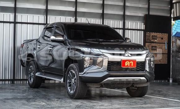 ซื้อ รถมือสอง Mitsubishi Triton สีดำ รถยนต์ ใน %{เมือง} ใน กรุงเทพมหานคร ซื้อ รถมือสอง Mitsubishi Triton สีดำ รถยนต์ ใน %{เมือง} ใน กรุงเทพมหานคร