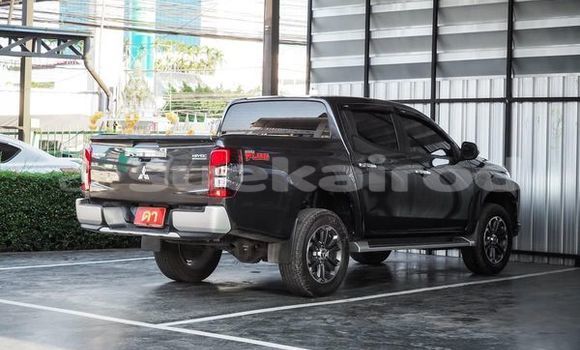 ซื้อ รถมือสอง Mitsubishi Triton สีดำ รถยนต์ ใน %{เมือง} ใน กรุงเทพมหานคร ซื้อ รถมือสอง Mitsubishi Triton สีดำ รถยนต์ ใน %{เมือง} ใน กรุงเทพมหานคร