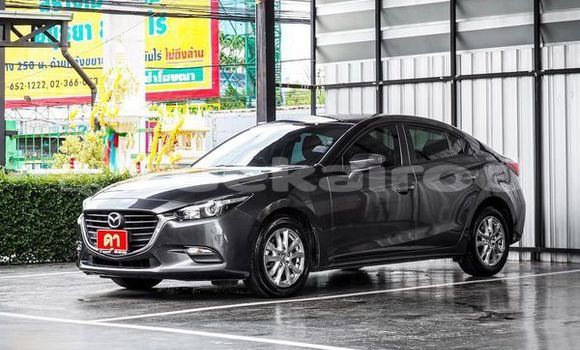 ซื้อ รถมือสอง Mazda 3 สีดำ รถยนต์ ใน %{เมือง} ใน กรุงเทพมหานคร