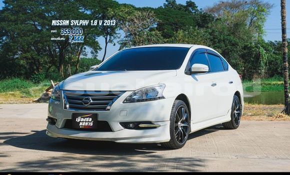 Buy Used Nissan Sylphy White Car in Bangkok in Bangkok