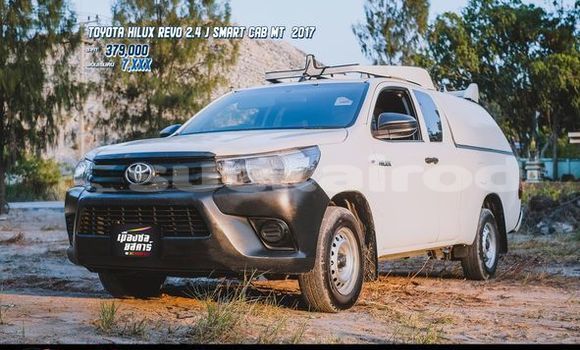 Buy Used Toyota Hiluxe Revo White Car in Bangkok in Bangkok