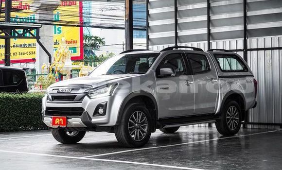 Buy Used Isuzu D-Max Silver Car in Bangkok in Bangkok