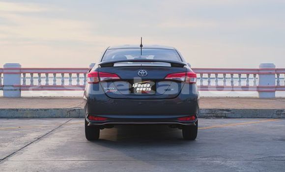 ซื้อ รถมือสอง Toyota Yaris สีดำ รถยนต์ ใน %{เมือง} ใน กรุงเทพมหานคร ซื้อ รถมือสอง Toyota Yaris สีดำ รถยนต์ ใน %{เมือง} ใน กรุงเทพมหานคร