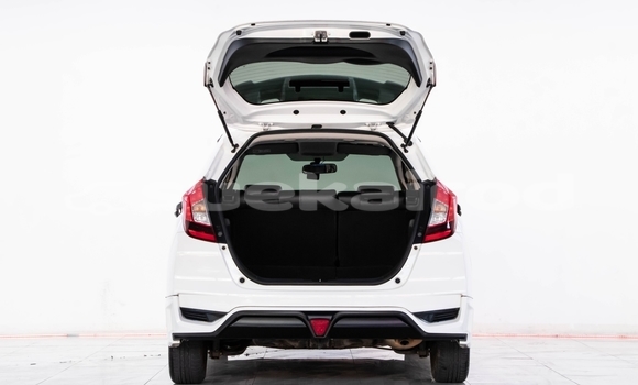 Buy Used Honda Jazz White Car in Bangkok in Bangkok Buy Used Honda Jazz White Car in Bangkok in Bangkok