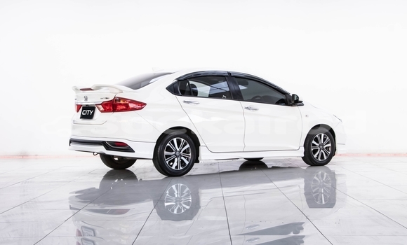 Buy Used Honda City White Car in Bangkok in Bangkok Buy Used Honda City White Car in Bangkok in Bangkok