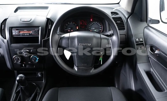 Buy Used Isuzu D-Max White Car in Bangkok in Bangkok Buy Used Isuzu D-Max White Car in Bangkok in Bangkok