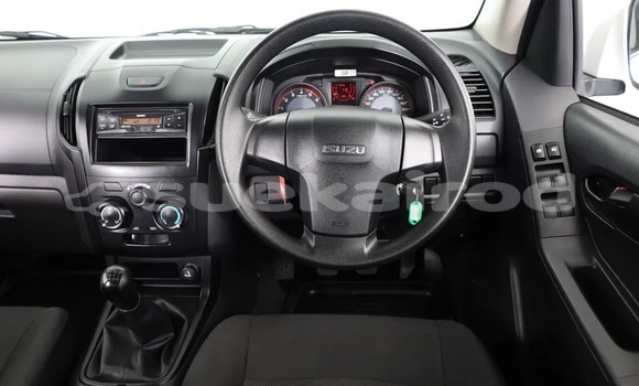 ซื้อ รถมือสอง Isuzu D-Max ขาว รถยนต์ ใน %{เมือง} ใน กรุงเทพมหานคร ซื้อ รถมือสอง Isuzu D-Max ขาว รถยนต์ ใน %{เมือง} ใน กรุงเทพมหานคร