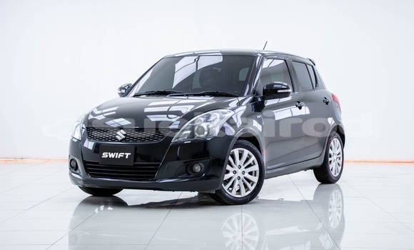 ซื้อ รถมือสอง Suzuki Swift สีดำ รถยนต์ ใน %{เมือง} ใน กรุงเทพมหานคร