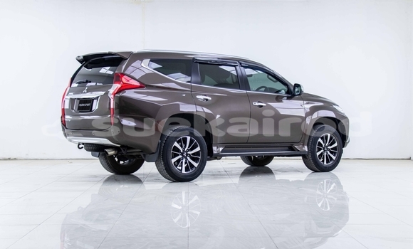 ซื้อ รถมือสอง Mitsubishi Pajero สีน้ำตาล รถยนต์ ใน %{เมือง} ใน กรุงเทพมหานคร ซื้อ รถมือสอง Mitsubishi Pajero สีน้ำตาล รถยนต์ ใน %{เมือง} ใน กรุงเทพมหานคร