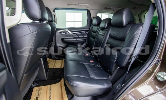 ซื้อ รถมือสอง Mitsubishi Pajero สีน้ำตาล รถยนต์ ใน %{เมือง} ใน กรุงเทพมหานคร ซื้อ รถมือสอง Mitsubishi Pajero สีน้ำตาล รถยนต์ ใน %{เมือง} ใน กรุงเทพมหานคร