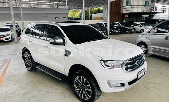 Buy Used Ford Everest White Car in Bangkok in Bangkok Buy Used Ford Everest White Car in Bangkok in Bangkok