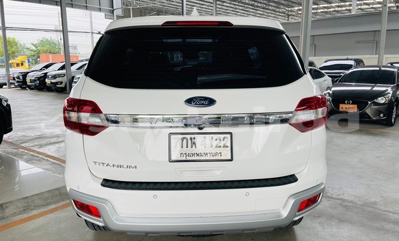 Buy Used Ford Everest White Car in Bangkok in Bangkok Buy Used Ford Everest White Car in Bangkok in Bangkok