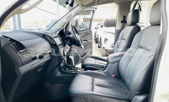 ซื้อ รถมือสอง Isuzu MU-X ขาว รถยนต์ ใน %{เมือง} ใน กรุงเทพมหานคร ซื้อ รถมือสอง Isuzu MU-X ขาว รถยนต์ ใน %{เมือง} ใน กรุงเทพมหานคร