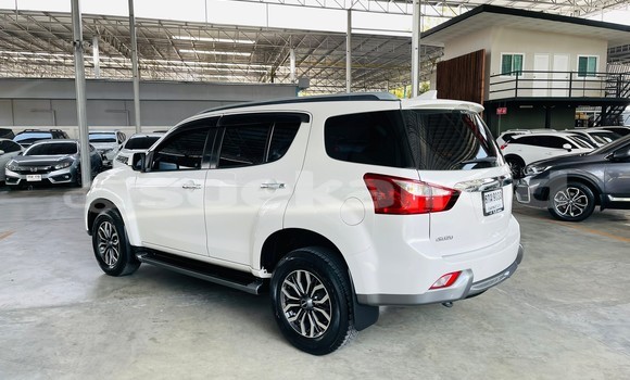 ซื้อ รถมือสอง Isuzu MU-X ขาว รถยนต์ ใน %{เมือง} ใน กรุงเทพมหานคร ซื้อ รถมือสอง Isuzu MU-X ขาว รถยนต์ ใน %{เมือง} ใน กรุงเทพมหานคร