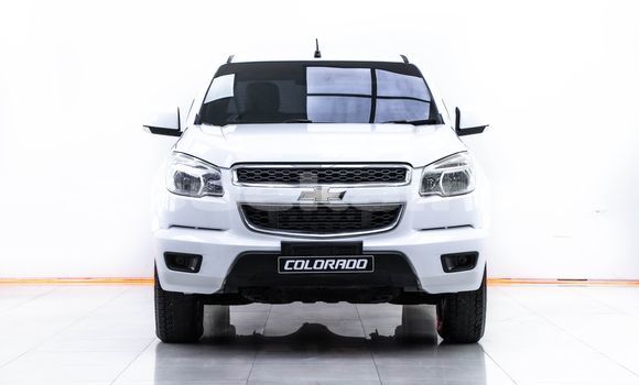 Buy Used Chevrolet Colorado White Car in Bangkok in Bangkok Buy Used Chevrolet Colorado White Car in Bangkok in Bangkok