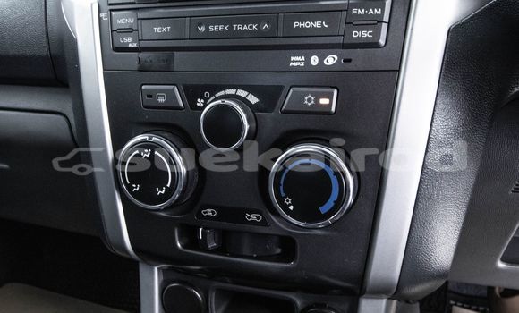 Buy Used Chevrolet Colorado White Car in Bangkok in Bangkok Buy Used Chevrolet Colorado White Car in Bangkok in Bangkok