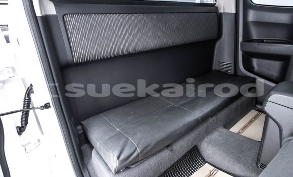 Buy Used Chevrolet Colorado White Car in Bangkok in Bangkok Buy Used Chevrolet Colorado White Car in Bangkok in Bangkok