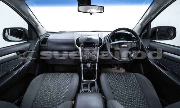 Buy Used Chevrolet Colorado White Car in Bangkok in Bangkok Buy Used Chevrolet Colorado White Car in Bangkok in Bangkok