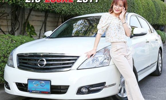 Buy Used Nissan Teana White Car in Bangkok in Bangkok