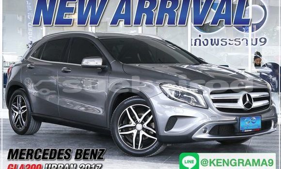 ซื้อ รถมือสอง Mercedes-Benz GLA-klasse เงิน รถยนต์ ใน %{เมือง} ใน กรุงเทพมหานคร